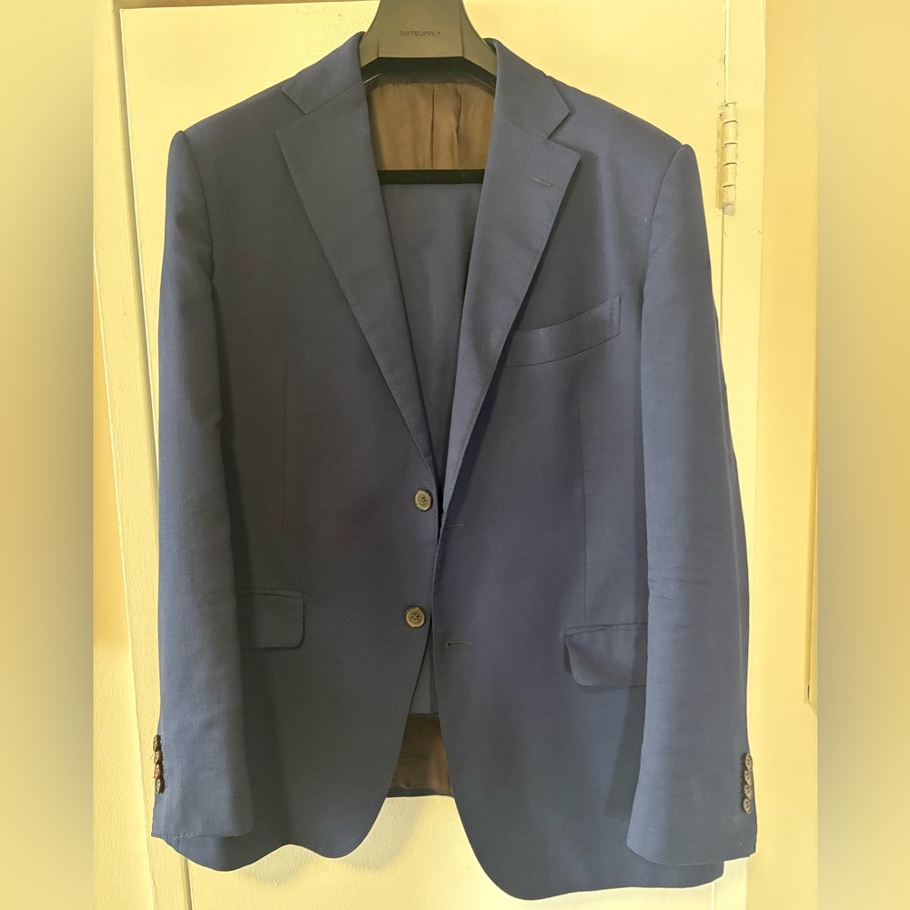 Suitsupply - Napoli Single Breasted Navy Suit - Size 44R